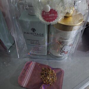 Beauty Bundle  4 pieces ,plus  a  free gift ! All New